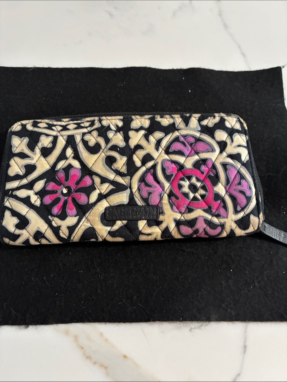 Vera Bradley Black Scroll Medallion